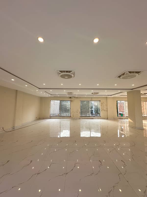 12 Marla Lavish Hall For Rent at Main Boulevard Bahria Town Lahore 7