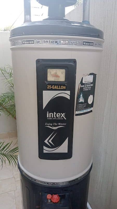 Intex - Gas Geyser - 25 Gallon 0