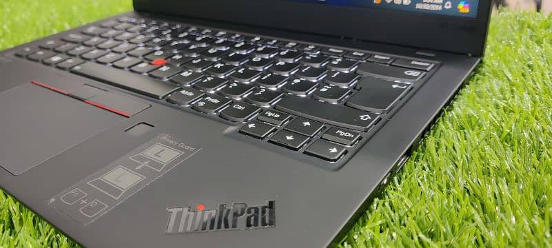 Lenovo Thinkpad X1 carbon 7th gen 6