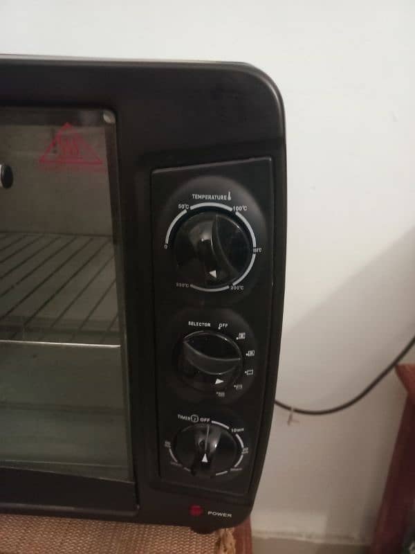 Black & Decker Electric Oven  TRO55 35Ltr 3