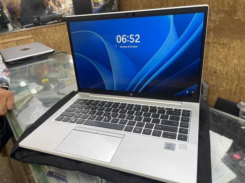 Hp 840-G7 Core i7 - 10th Generation 4