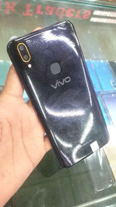 *Vivo Y85 4/ 64 condition 10 by 10 good price available 0