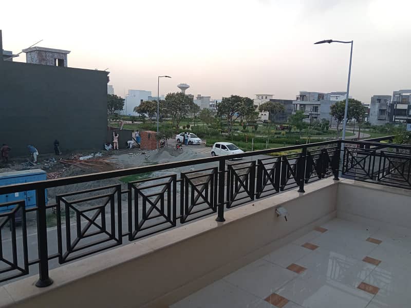 Brand New 10 Marla House For Sale In Dream Gardens Phase 2 Block H 32