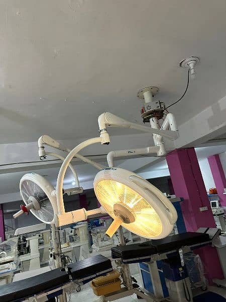 ot lights/ operation theater lights imported 4