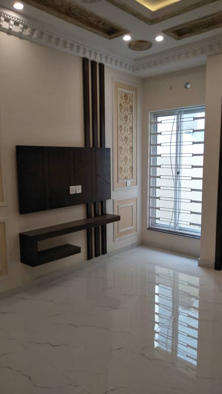 1 Kanal Brand New Modern Elevation Luxury House Available For Rent In Bahria Town Lahore. 17