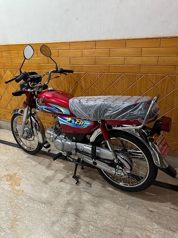 Honda CD 70 2024 model 4