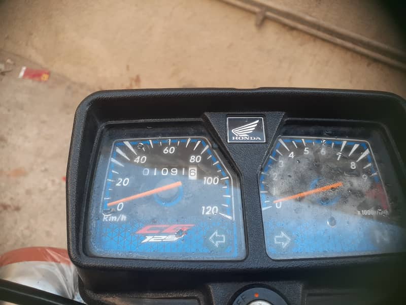 Sale  Honda 125 karachi/ contact  03119900955 3