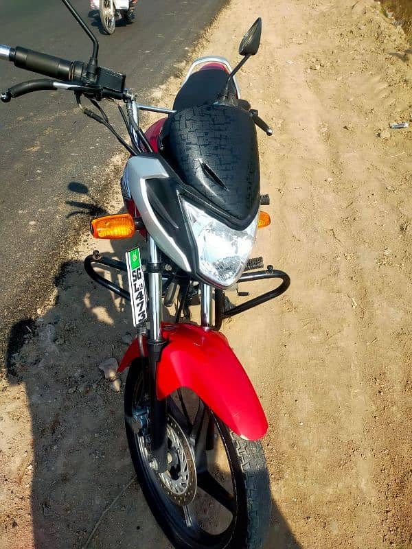 Honda CD 125 Deluxe 7