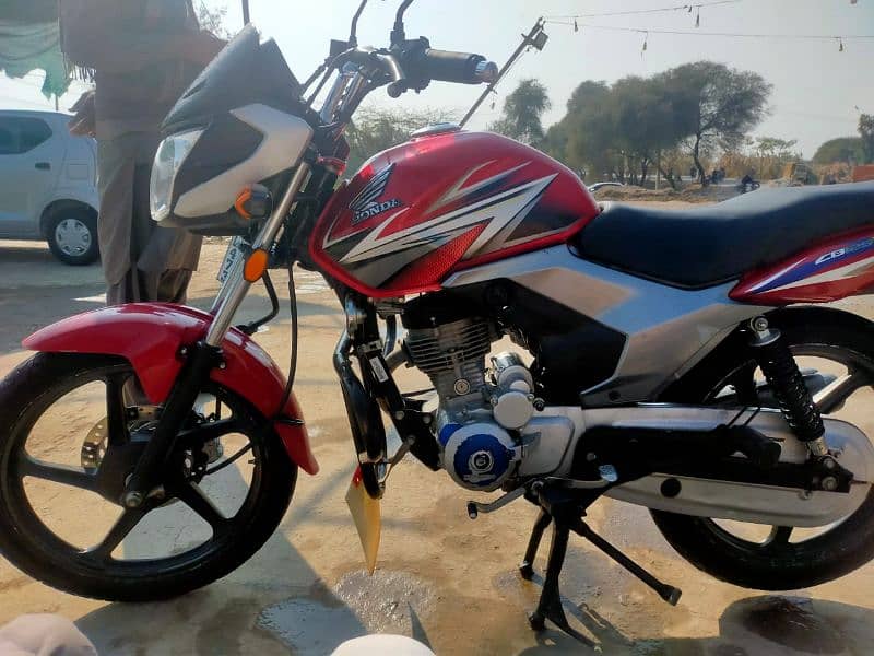 Honda CD 125 Deluxe 9