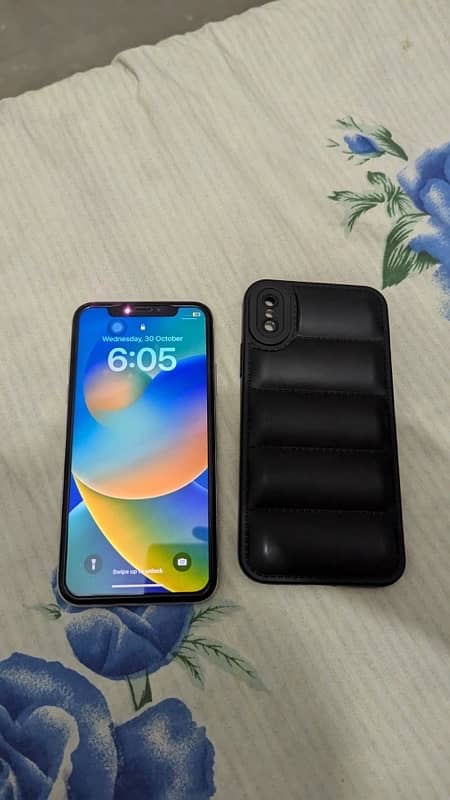 IPhone X 256 GB Non PTA Factory Unlocked 4