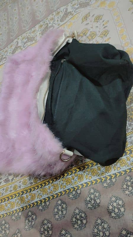 Full of furr for winter use hand bag 3