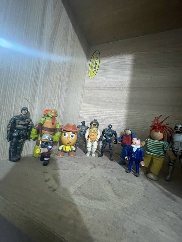 action figures 3