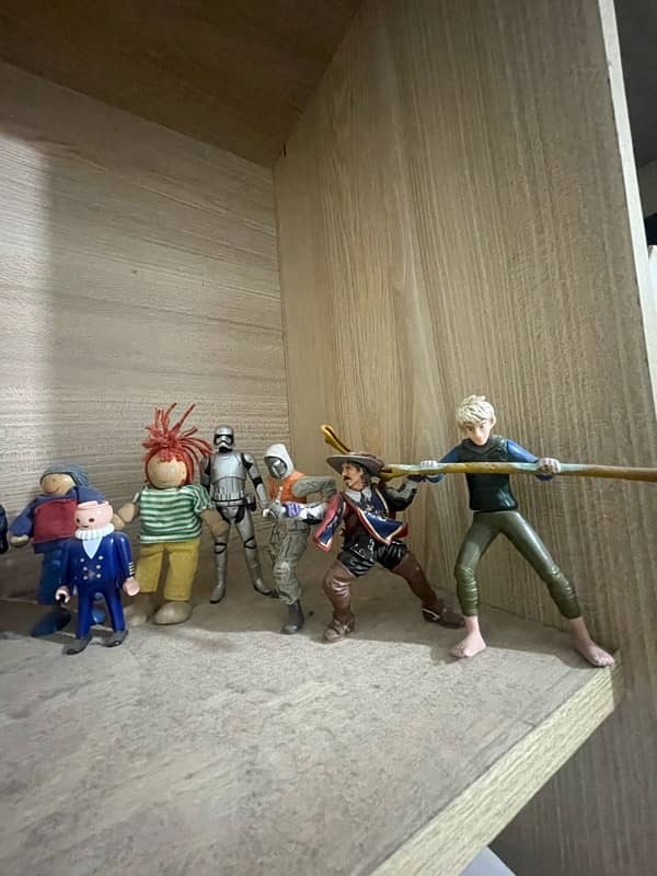 action figures 4