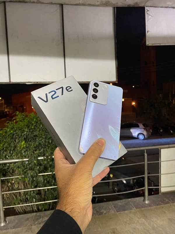 vivo v27e 8+8 256GB 3