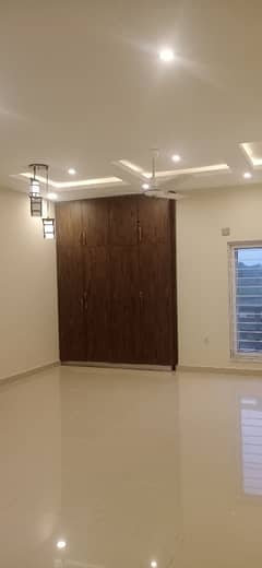 Beautiful Upper Portion AvailableFor Rent In D12 0