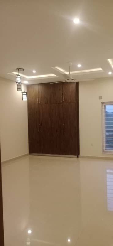 Beautiful Upper Portion AvailableFor Rent In D12 5