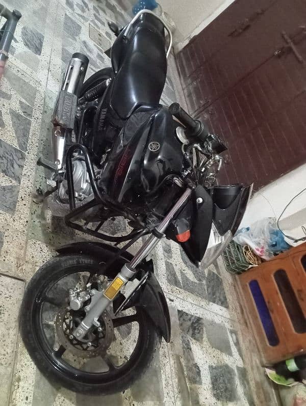 yamaha ybr 2019 model black color 2