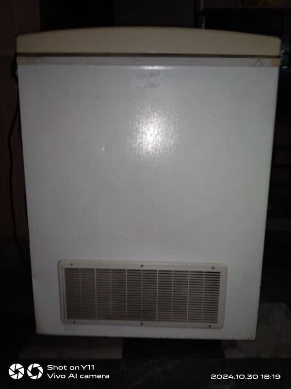 Waves company freezers for PKR$80000 1