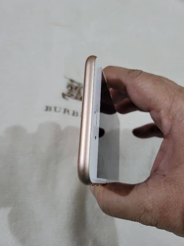 APPLE IPHONE 8 PLUS 64GB ROSE GOLD BACK MINOR CRACKED NON PTA 1