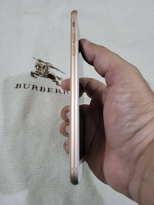 APPLE IPHONE 8 PLUS 64GB ROSE GOLD BACK MINOR CRACKED NON PTA 3