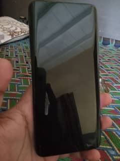 screen damage hai panel new dalega bilkul black hai panel