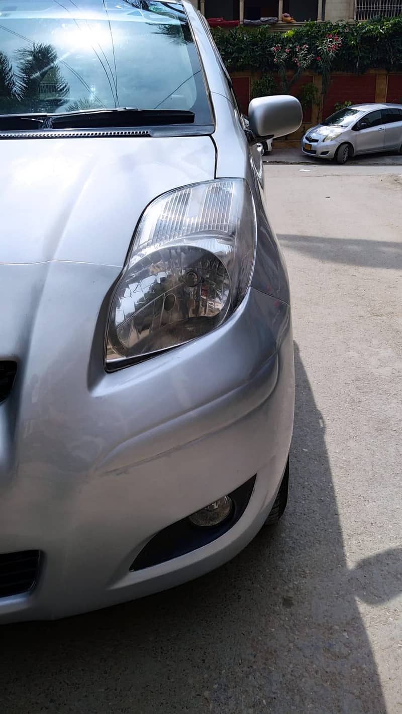 Toyota Vitz 2010/13 Full Original 5