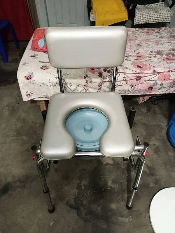 Commode Chair 9