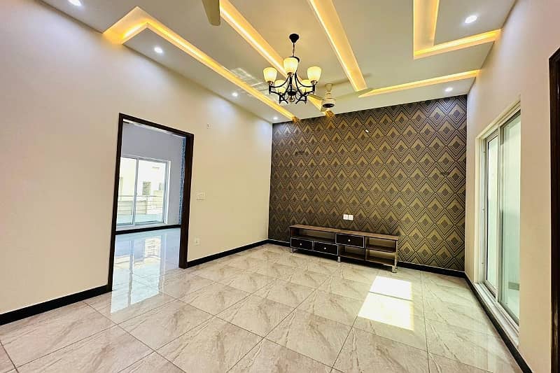 5 Marla Luxury Modern House Available For Sale In Paragon City Lahore 2