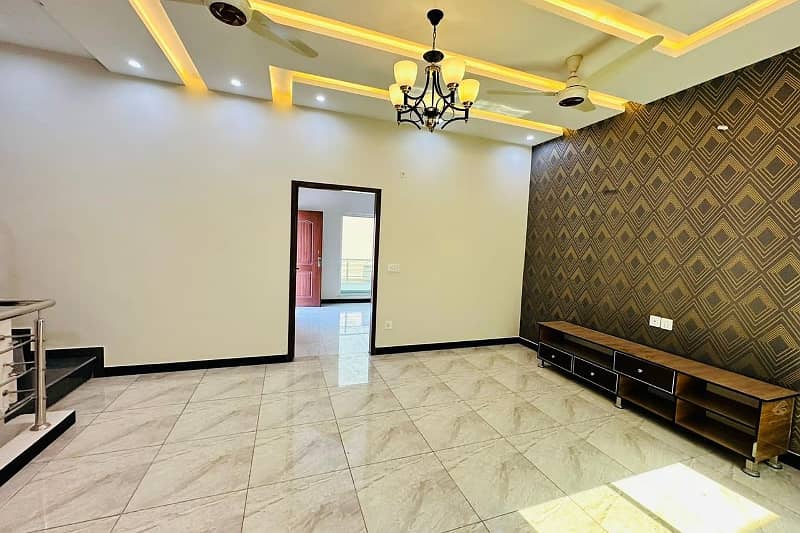 5 Marla Luxury Modern House Available For Sale In Paragon City Lahore 3