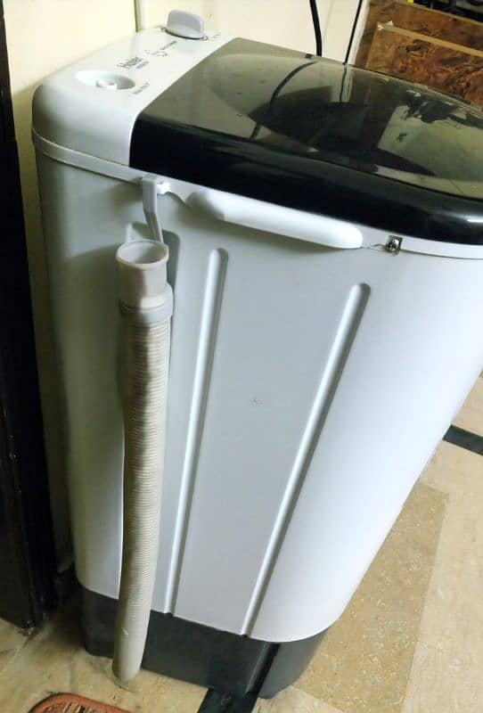 Kenwood Washing Machine & Haier Dryer 10/10 16