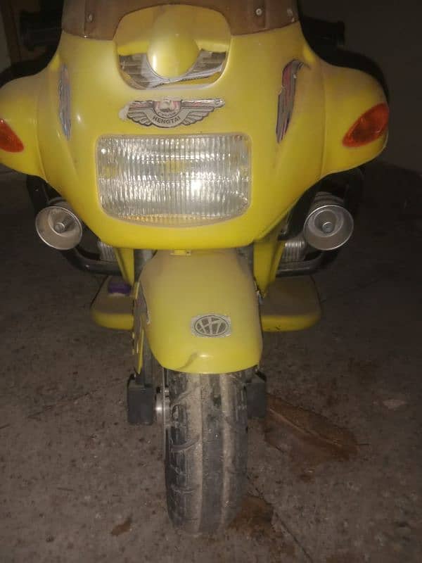 yellow colour motobyc bike 5