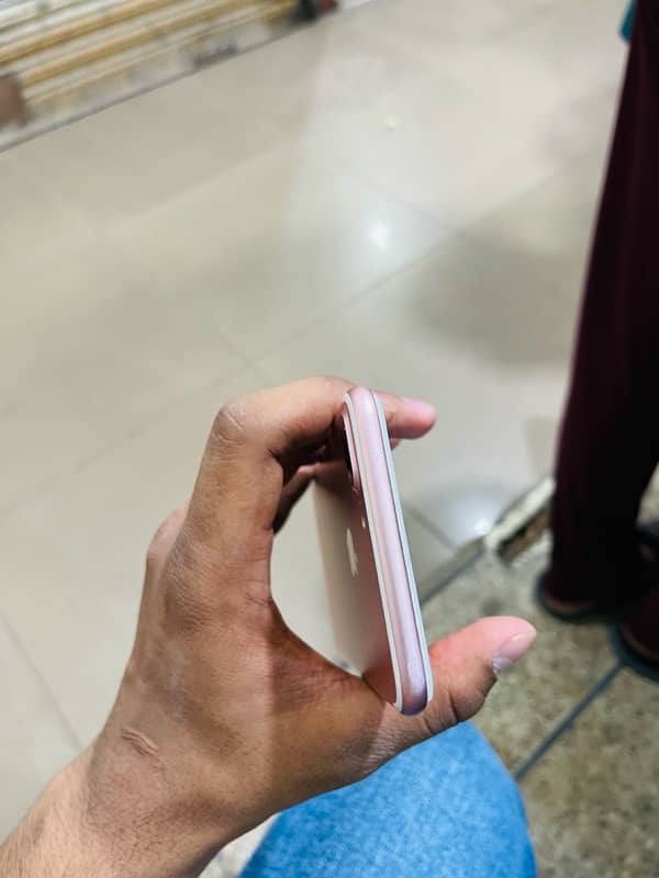 iphone 7 plus 32 gb 4