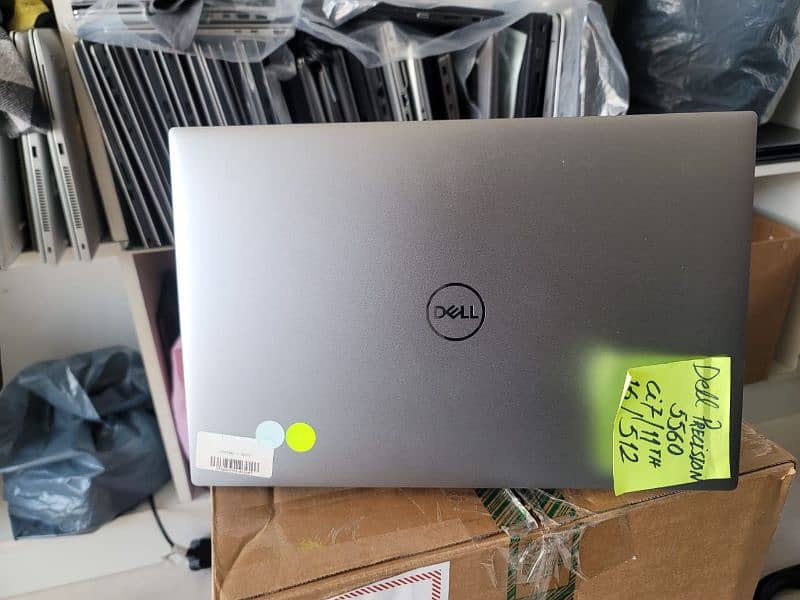 Dell precision 5560 1