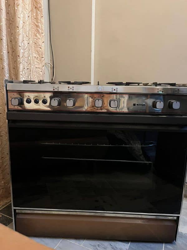 Techno gas Oven for sale in good condition 1