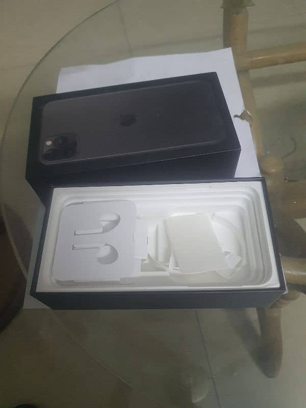 I phone 11 Pro Max 256 Gb 2