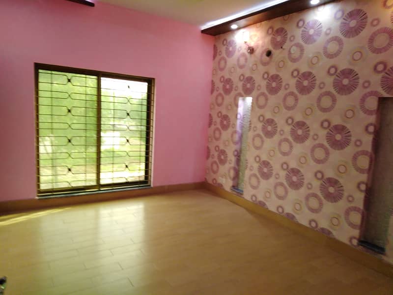 Like New 10 Marla Lower Portion For Rent In Oversease B Block Bahria Town Lahore 4