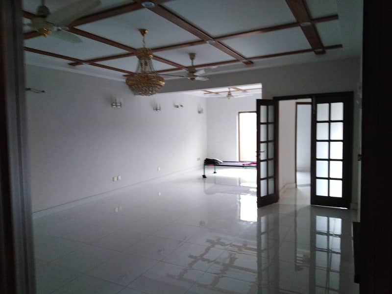 Like New 10 Marla Lower Portion For Rent In Oversease B Block Bahria Town Lahore 10