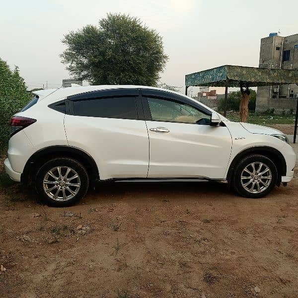 Honda Vezel X 2014 3