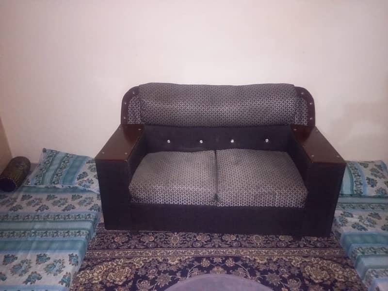 2 pair of sofa set for sale 4