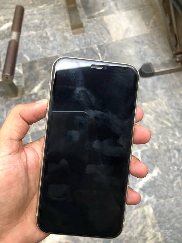 Iphone 11 (NON-PTA Factory Unlock) 1