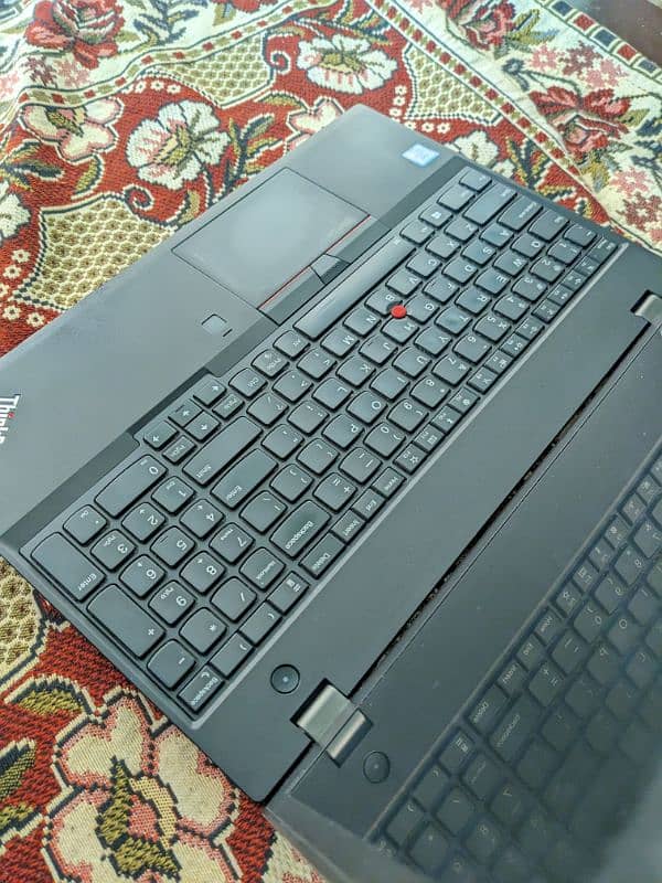 Thinkpad p52s 16/256gb 2gb graphics 1