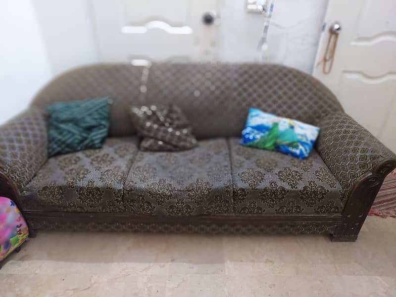 8 seater sofa set with glass table 3