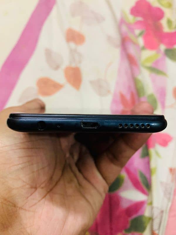 Infinix Hot 10 4