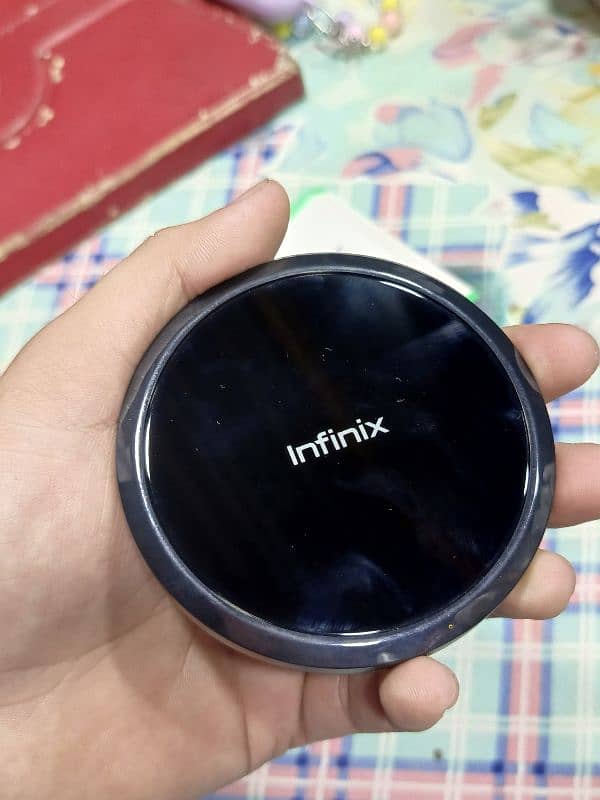 Infinix wireless charger 2