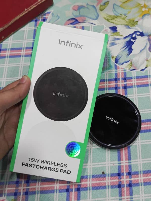 Infinix wireless charger 4