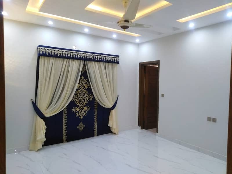 Like New 10 Marla Lower Portion For Rent In Oversease B Block Bahria Town Lahore 11