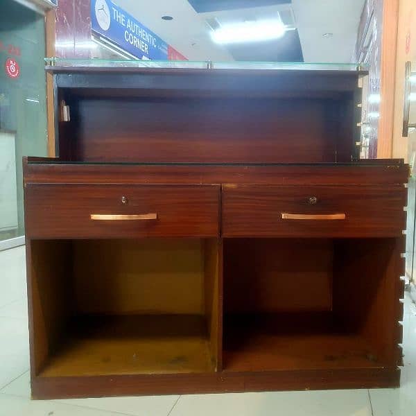 reception counter for sale urgent 1