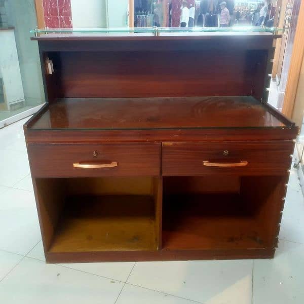 reception counter for sale urgent 3