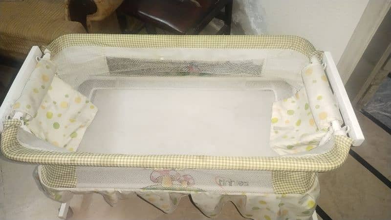 slightly used cot for sale 0