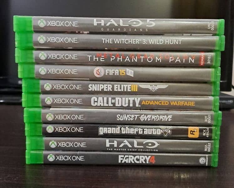 Region 1 Xbox One 500 GB + 10 games 2